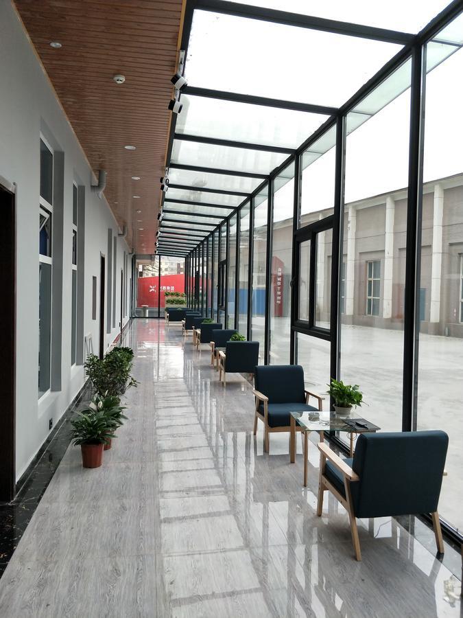 Lantern Hotel Хоххот Екстериор снимка